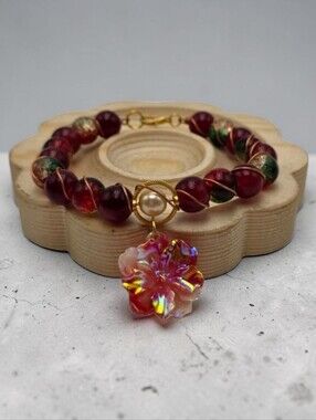 Handmade wirewrapped Elegant Floral Charm Bracelet
